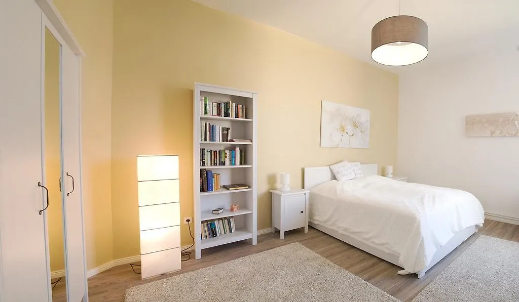 Family Apartments Mitte Berlin 0*,